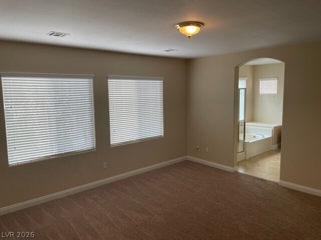 Building Photo - 321 Waterton Lakes Ave