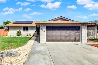 Building Photo - 314 Tulip St