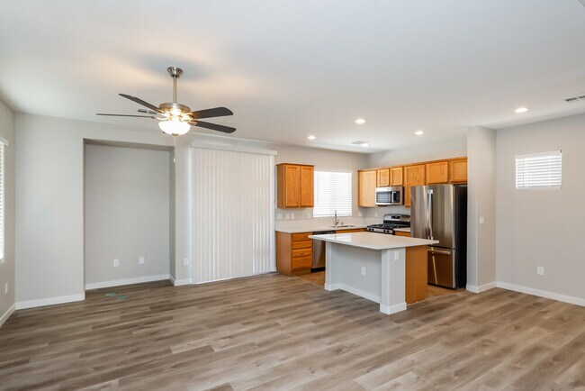 Building Photo - 7543 Holiday Hills St