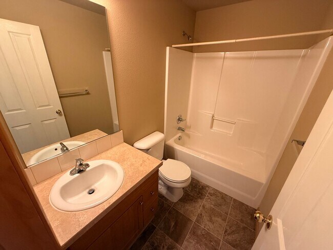 Building Photo - 2976 SW Indian Cir