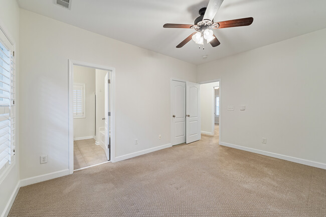 Building Photo - 117 Singleton Rd