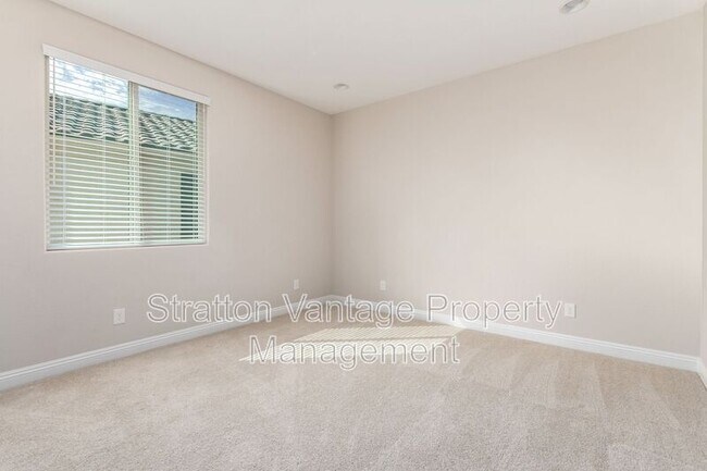 Building Photo - 5575 Cinder Brk Wy