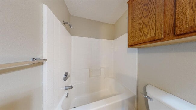 Building Photo - 505 Camp Ct