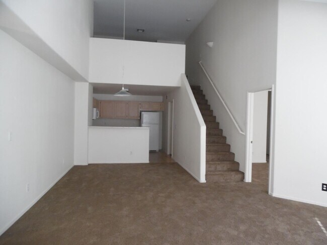Building Photo - 5125 W Reno Ave