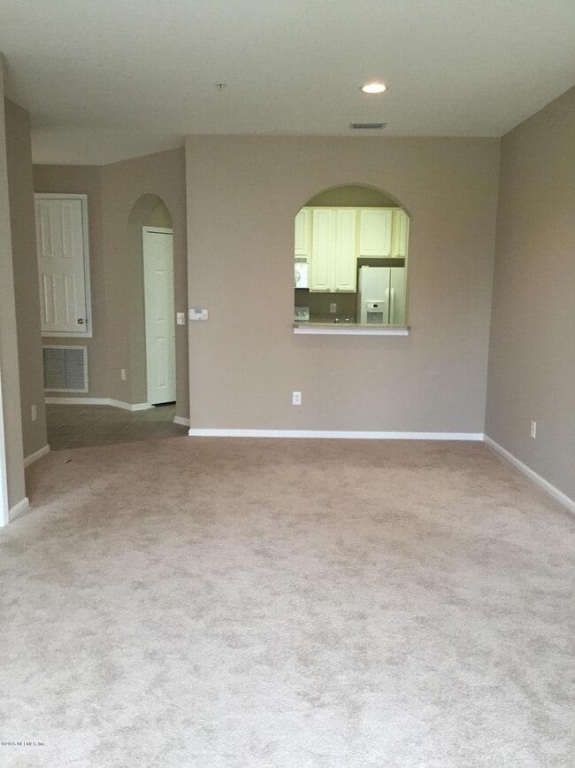 Building Photo - 7801 Point Meadows Dr