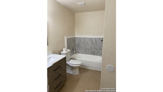 Building Photo - 3510 Mistic Grove
