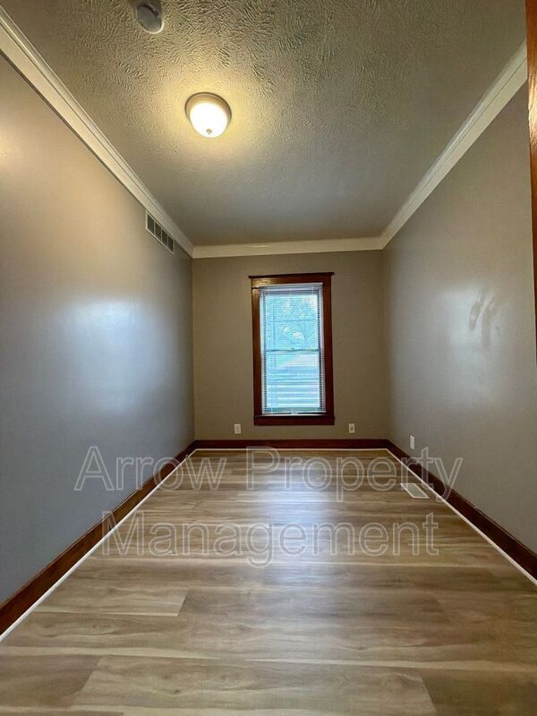 Building Photo - 1820 A St