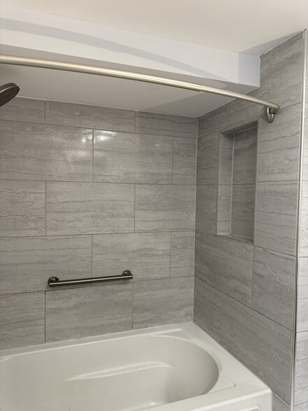 Building Photo - 9942 Frederick Rd