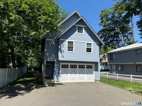 Building Photo - 17 Oenoke Pl