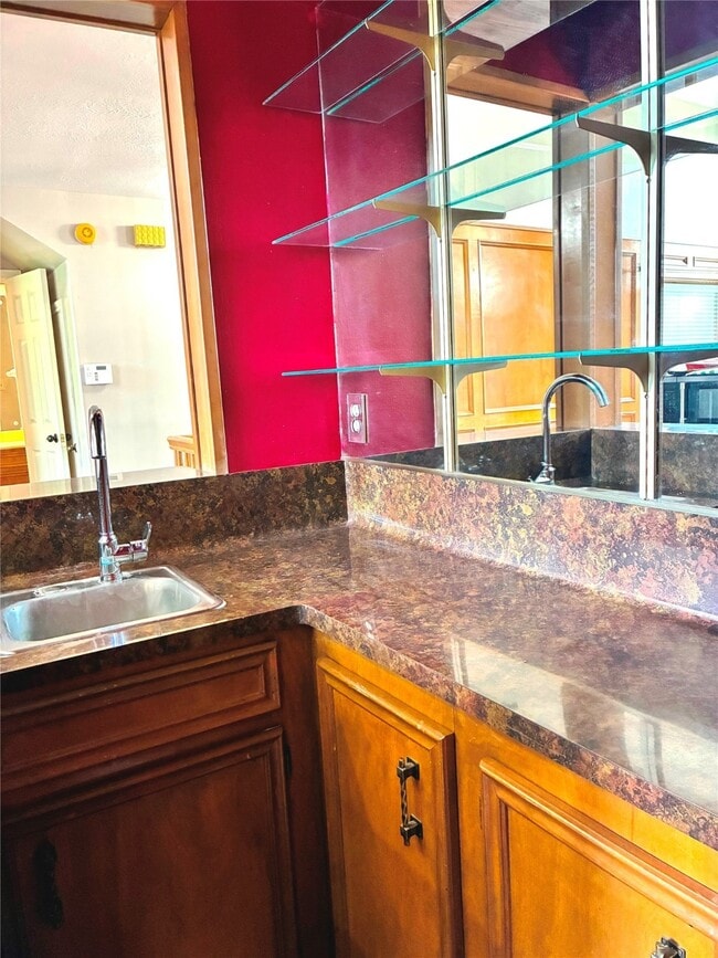 Building Photo - 15502 Rio Plaza Dr