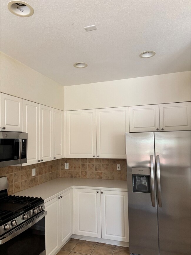 Building Photo - 16 Scarlet Woods Ct