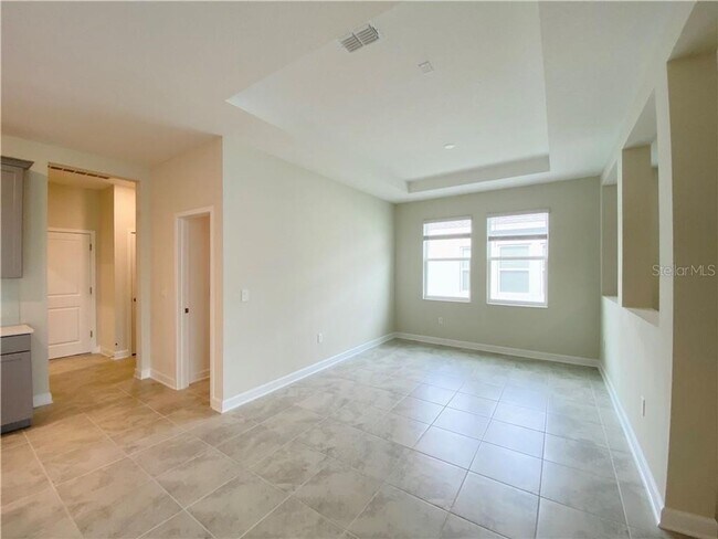 Building Photo - Gorgeous brand new house 4 bedrooms 3.5 bathrooms lake view