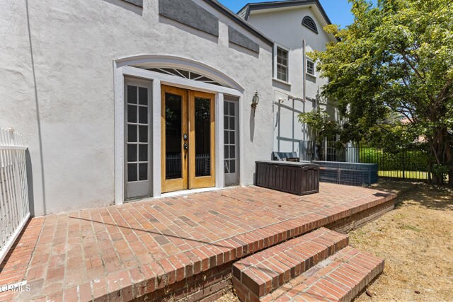 Building Photo - 1115 S Wilton Pl