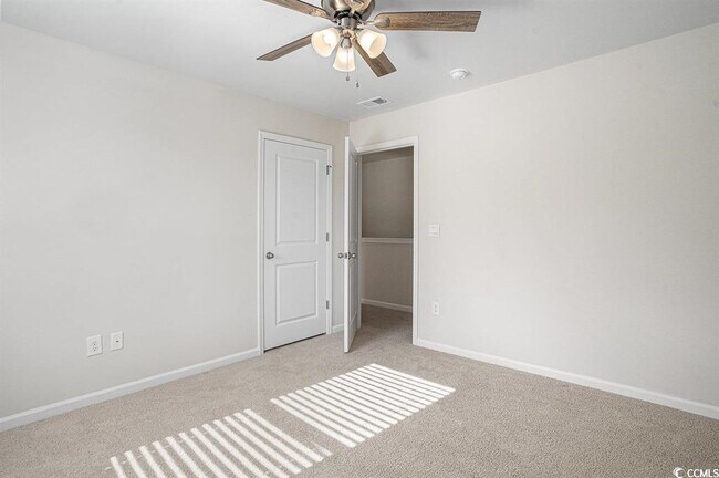 Building Photo - 380 Harvest Rdg Wy