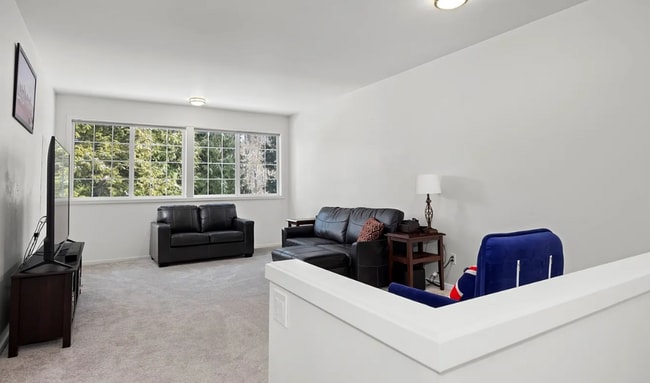 Building Photo - 9032 Gleneagle Dr