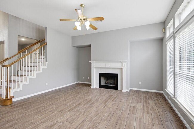 Building Photo - 10008 Lachlan Dr