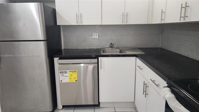 Primary Photo - 8301 SW 142nd Ave