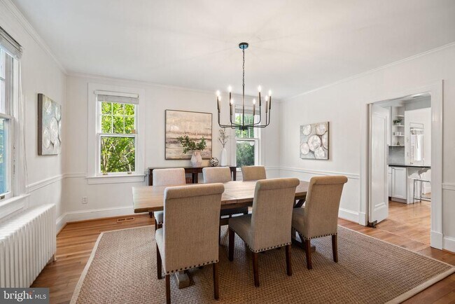 Building Photo - 4008 Rosemary St