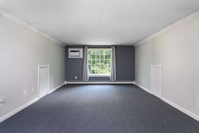 Building Photo - 43 Riverdell Dr