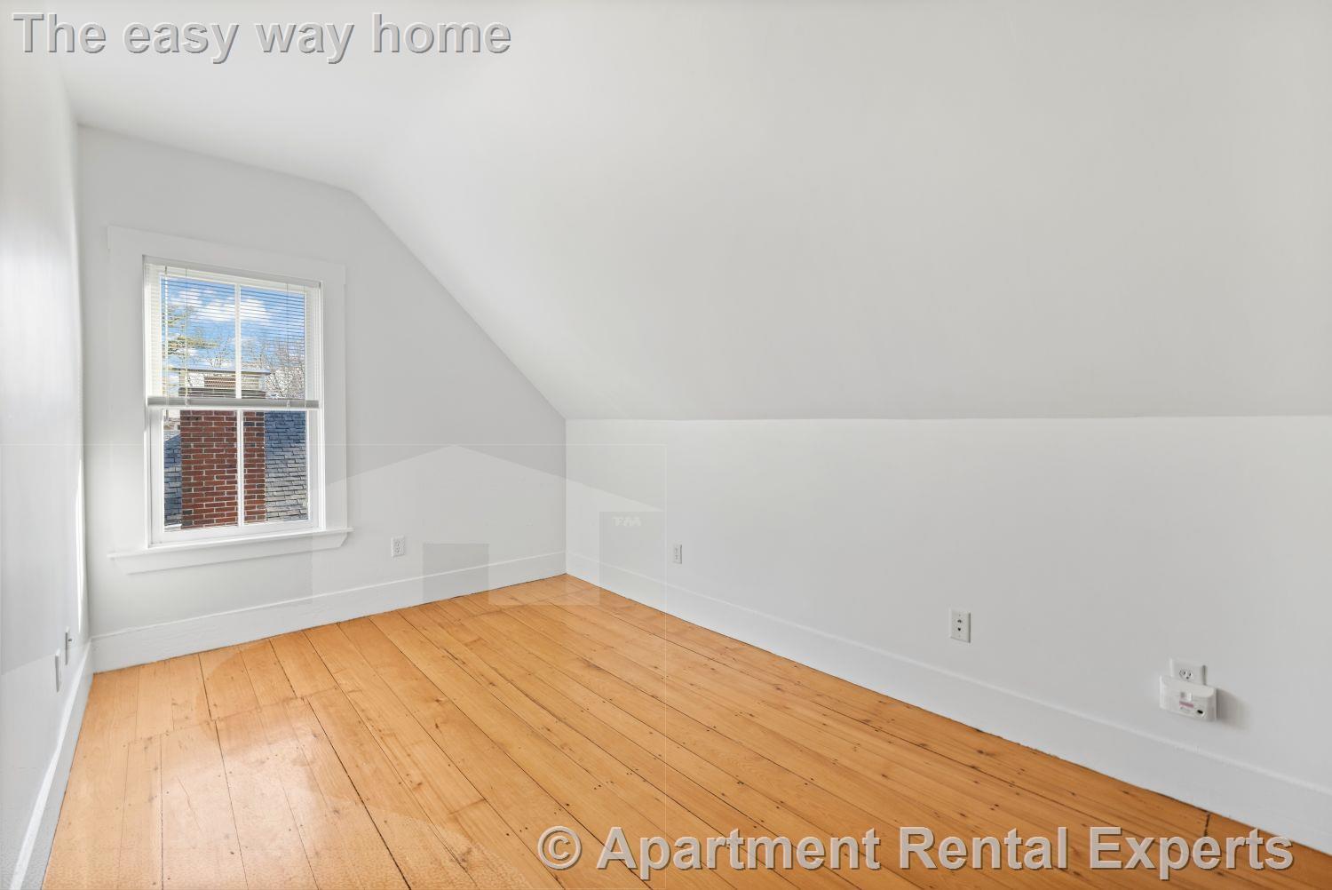 Building Photo - 30 Healey St