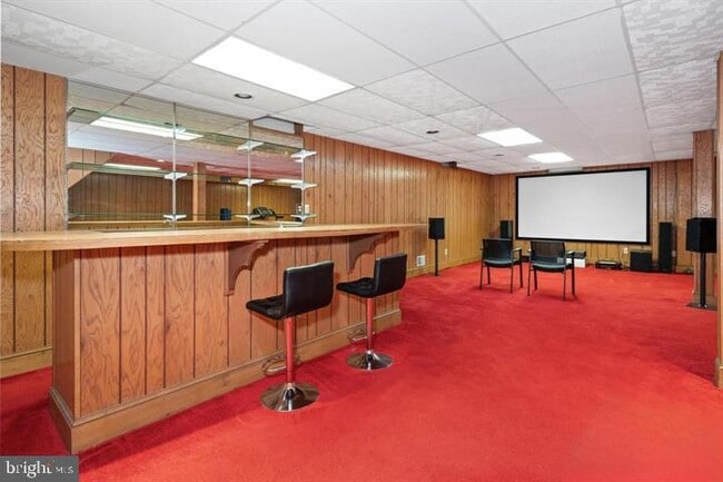 Building Photo - 253 Peoples Way