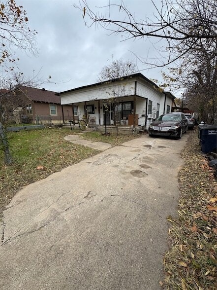 Building Photo - 2717 Avenue I