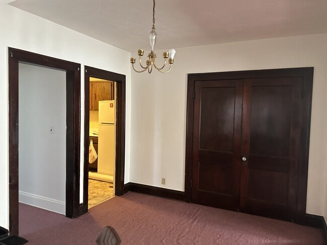 Building Photo - 3585 W 139th St