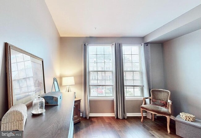 Building Photo - 7075 Darbey Knoll Dr