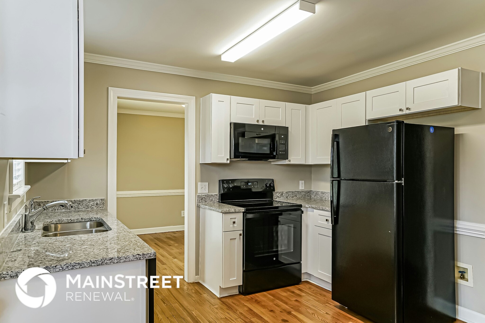 Building Photo - 1005 Strobus Ct