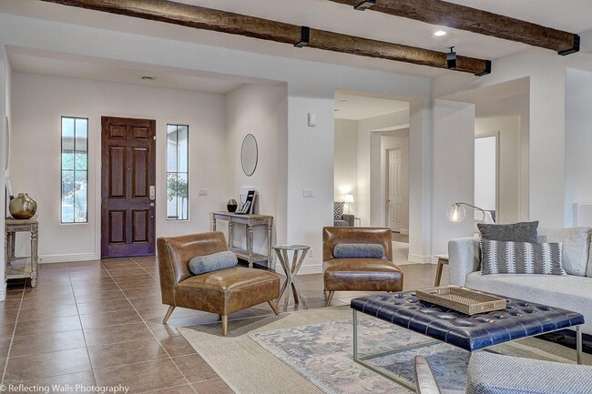 Building Photo - 3163 E Los Altos Ct