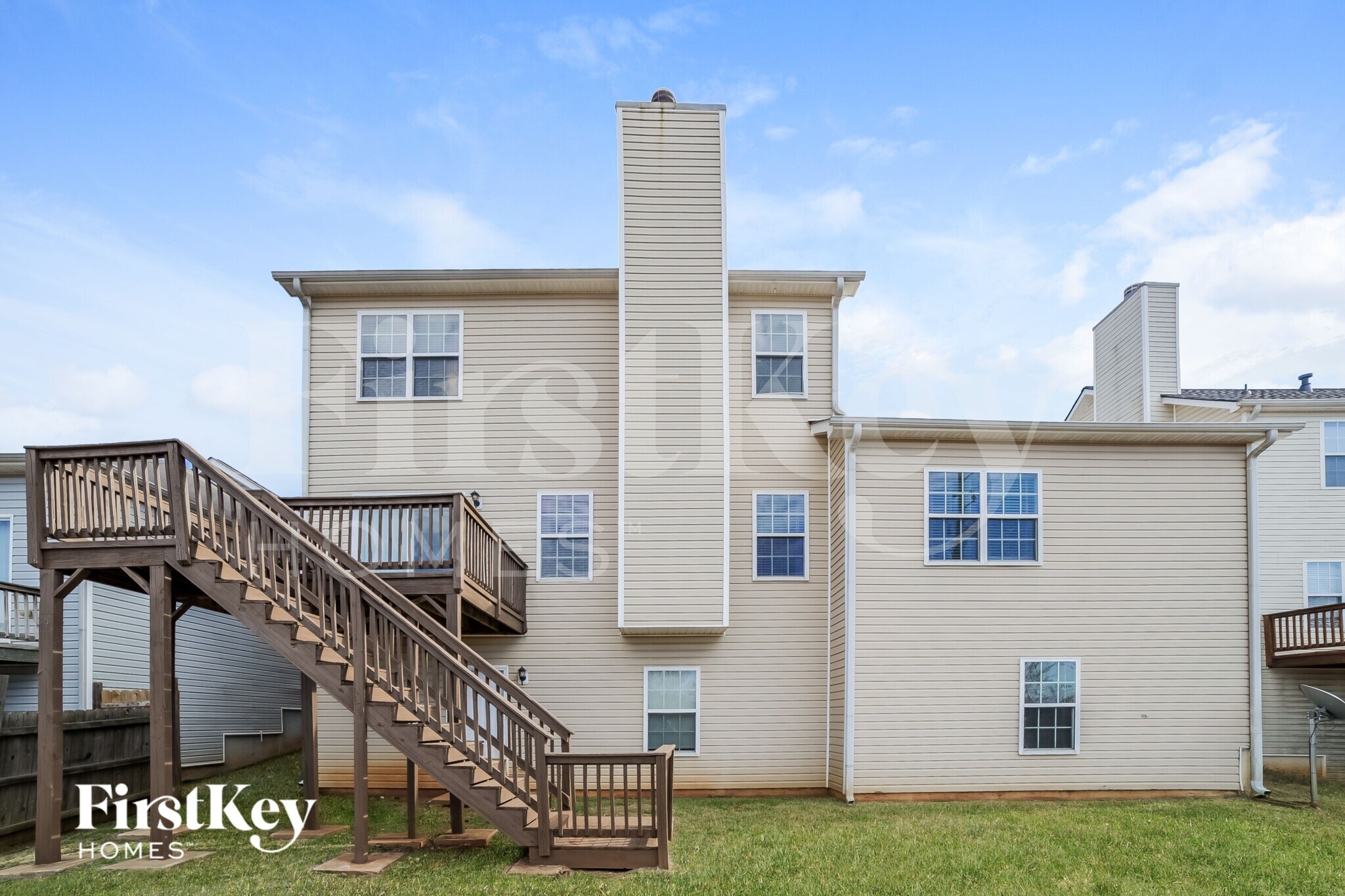 Building Photo - 2046 Dartmoth Way