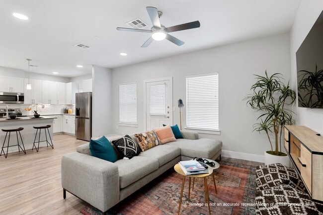 Building Photo - 28328 Birnham Woods Dr