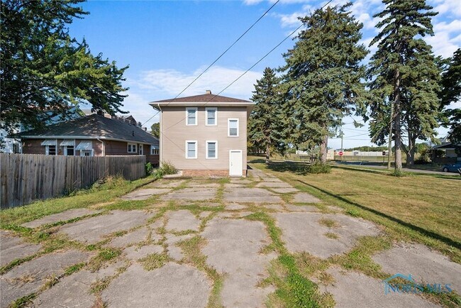 Building Photo - 316 Morrison Dr