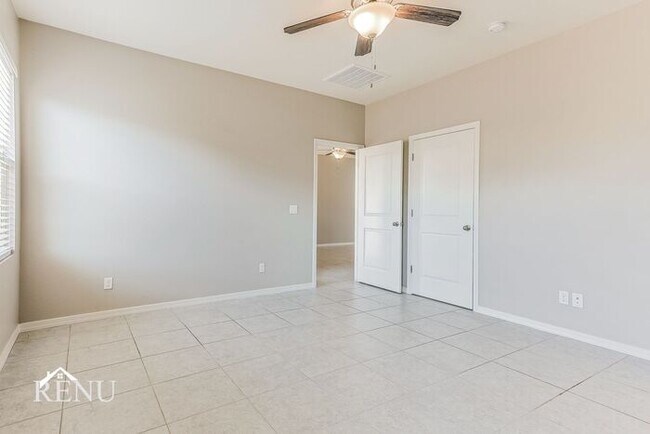 Building Photo - 35271 W San Capistrano Ave