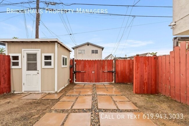 Building Photo - 4441 McClintock St