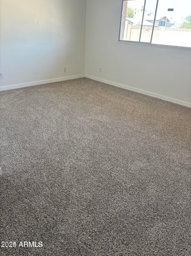 Building Photo - 3903 S Juniper St