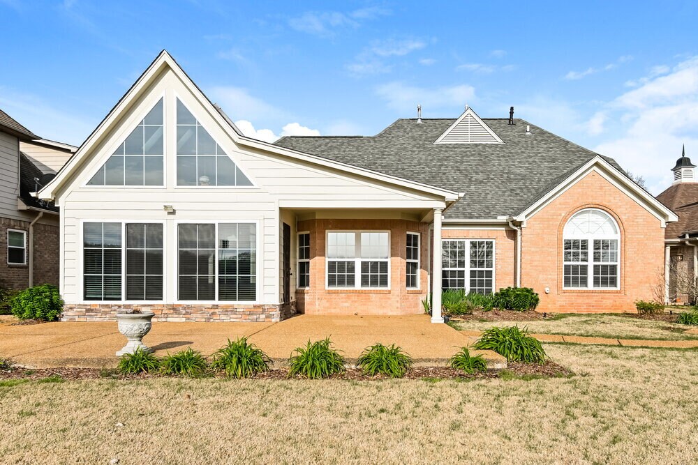 Building Photo - 95 Fairoaks Dr