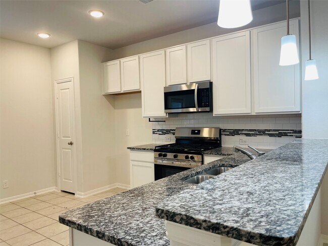Building Photo - 14206 Alpine Fir Dr