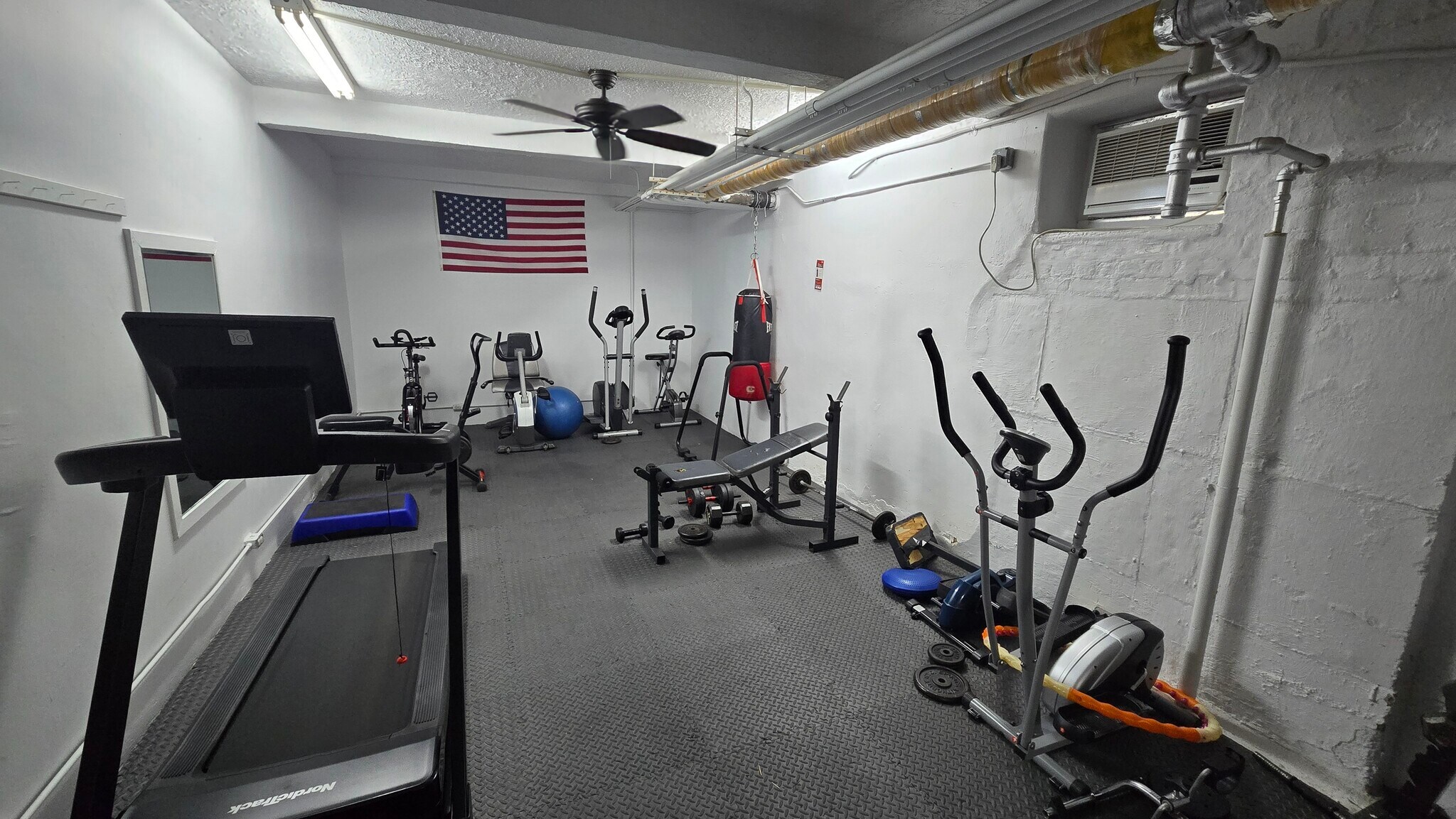 Gym - 61-41 Saunders St