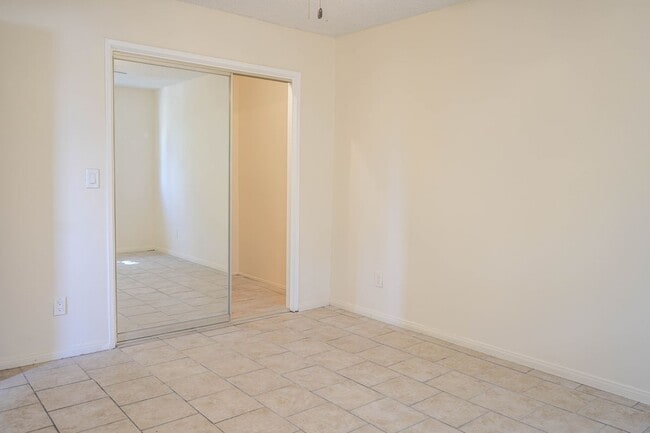 Building Photo - 3063 Randolph St
