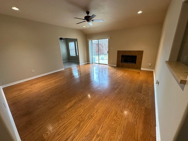 Building Photo - 3011 Lockmoor Ln