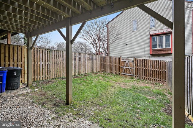 Building Photo - 9473 Clocktower Ln