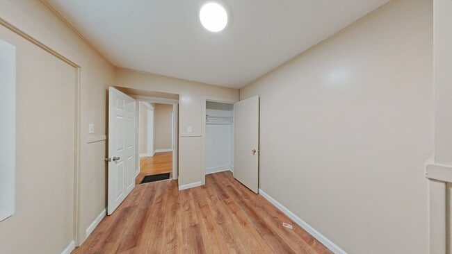 Building Photo - 74 Holbrook Rd