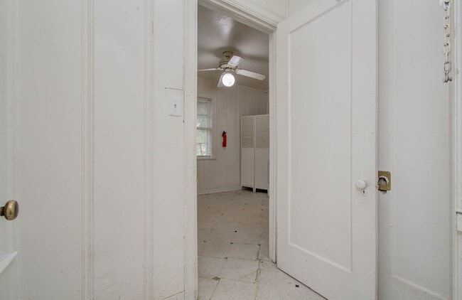 Building Photo - 1428 Wentworth St