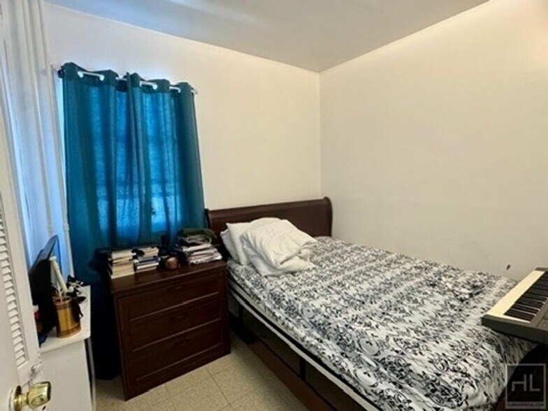 Building Photo - Amackassin Terrace, Yonkers