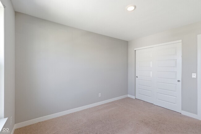 Building Photo - 221 Switchgrass Ln
