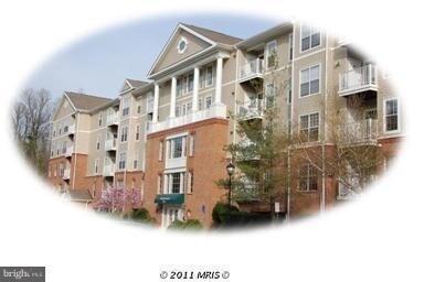 Building Photo - 7011 Falls Reach Dr