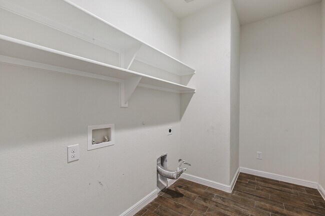 Building Photo - 1008 Nicole Way