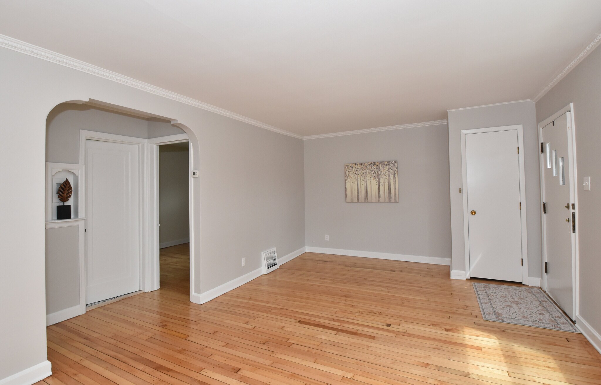 Building Photo - 3555 S 87th St