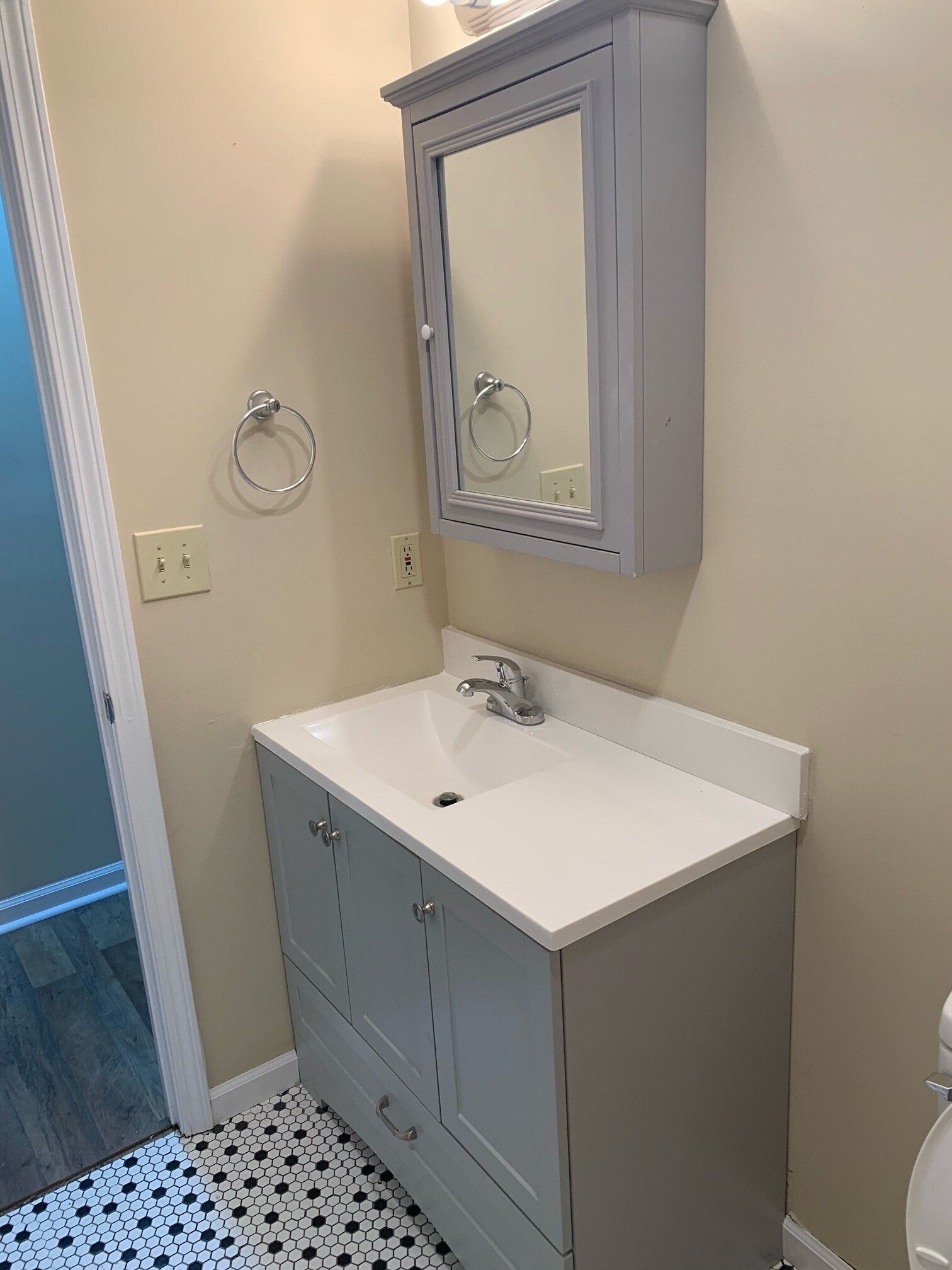 Building Photo - 3746 Chamberlain Ct